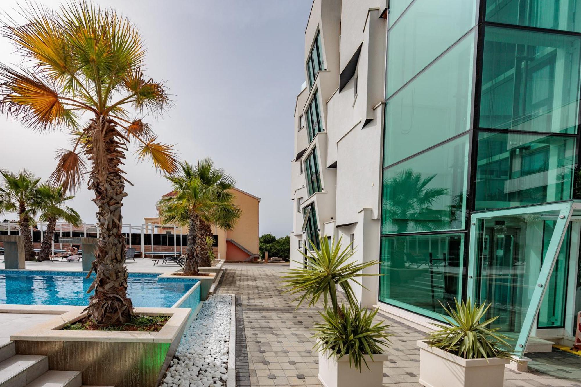Boutique Residence Cosmopolis 1 Bibinje Esterno foto